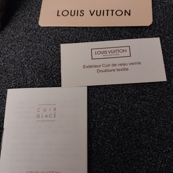 Luxury NWT Brown Monogram Crossbody Bag - Picture 9 of 13